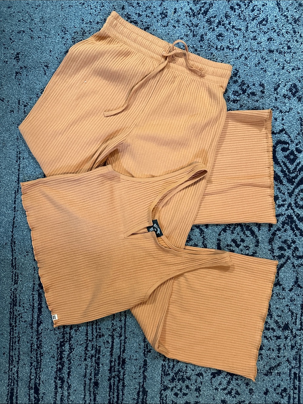 NWOT MED Billabong SET